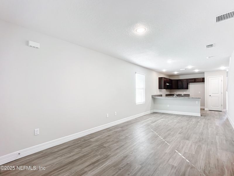 6926 Thurston Rd, Jacksonville, FL 32210