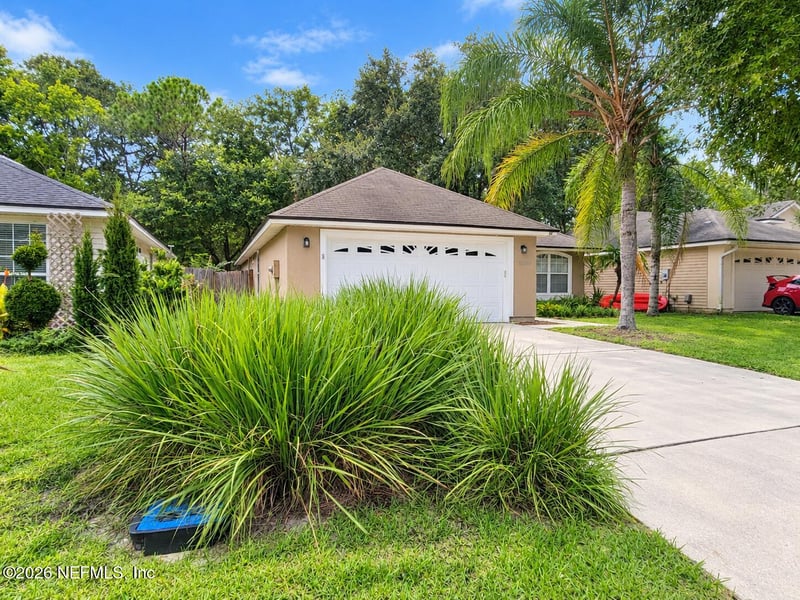 693 Mackenzie Cir, St Augustine, FL 32092