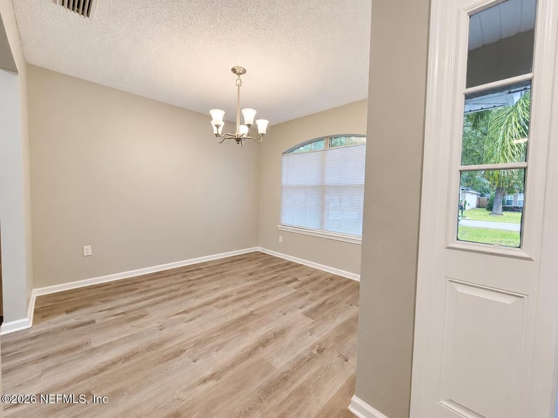 693 Mackenzie Cir, St Augustine, FL 32092