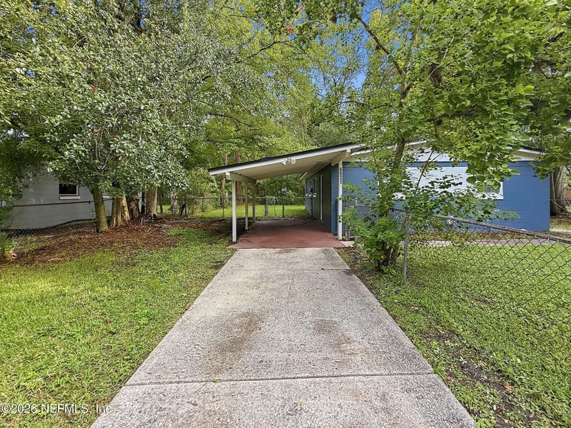 6931 Miss Muffet Ln N, Jacksonville, FL 32210