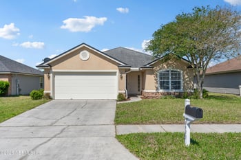 6933 Southern Oaks Dr W, Jacksonville, FL 32244