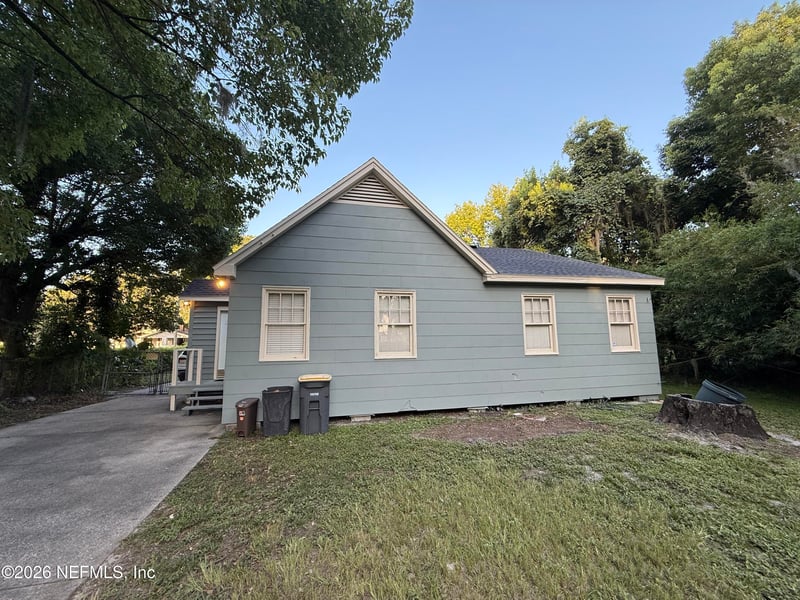 6946 Oakwood St, Jacksonville, FL 32208