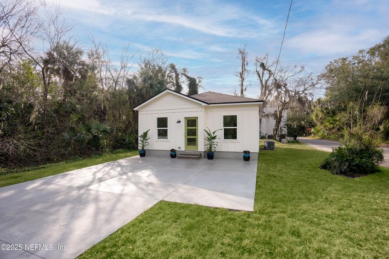 695 Julia St, St Augustine, FL 32084