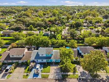 696 Aquatic Dr, Atlantic Beach, FL 32233