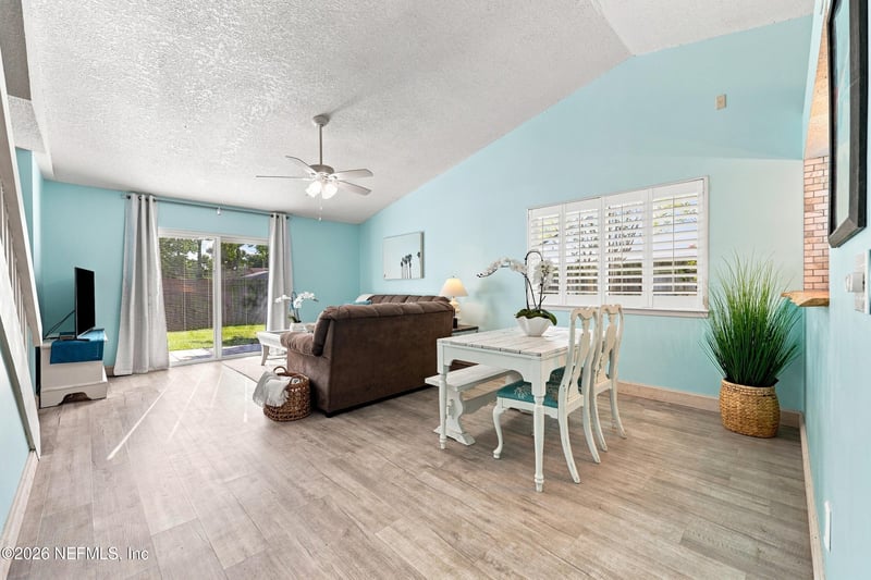 696 Aquatic Dr, Atlantic Beach, FL 32233