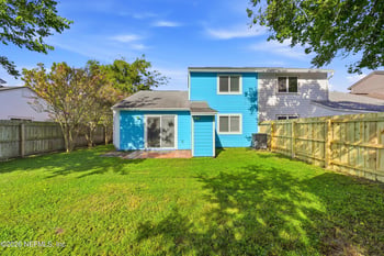 696 Aquatic Dr, Atlantic Beach, FL 32233