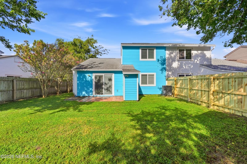 696 Aquatic Dr, Atlantic Beach, FL 32233