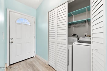 696 Aquatic Dr, Atlantic Beach, FL 32233