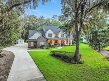 696 Frederic Dr, Fleming Island, FL 32003