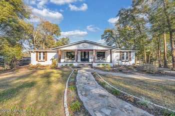 697 Arthur Moore Dr, Green Cove Springs, FL 32043