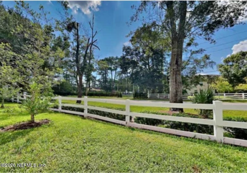 6976 St Ives Ct, Jacksonville, FL 32244
