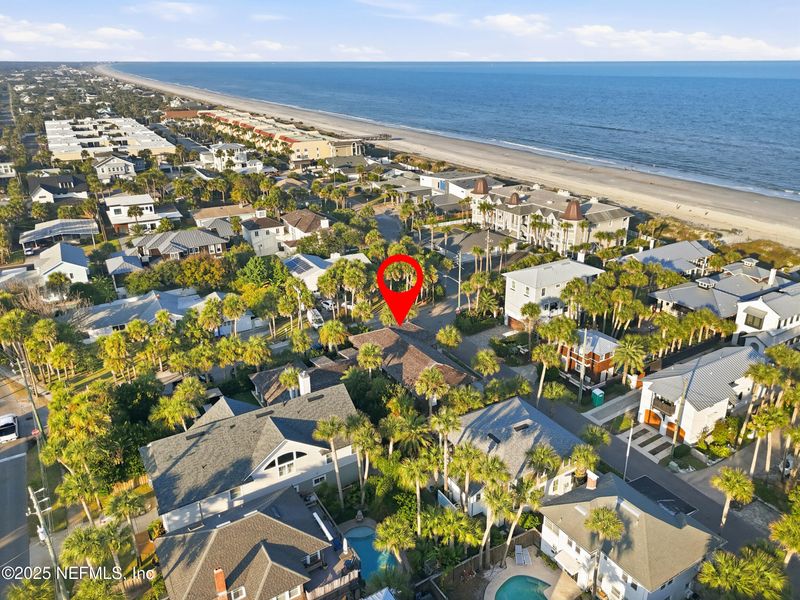 698 Beach Ave, Atlantic Beach, FL 32233