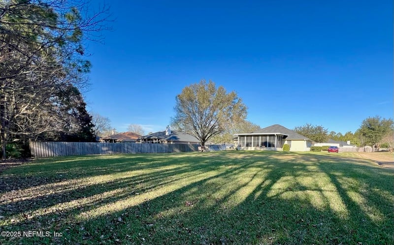 698 Wellhouse Dr, Jacksonville, FL 32220