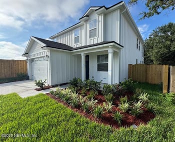 70 W 6th St, Atlantic Beach, FL 32233