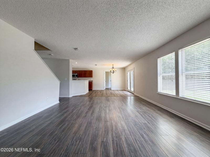 7002 Beekman Lake Dr, Jacksonville, FL 32222