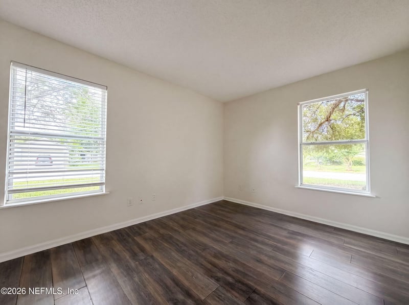 7002 Beekman Lake Dr, Jacksonville, FL 32222