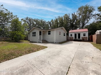 7008 Thurston Rd, Jacksonville, FL 32210