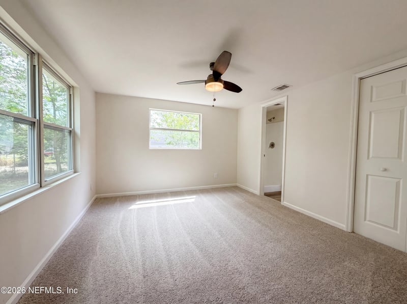7008 Thurston Rd, Jacksonville, FL 32210
