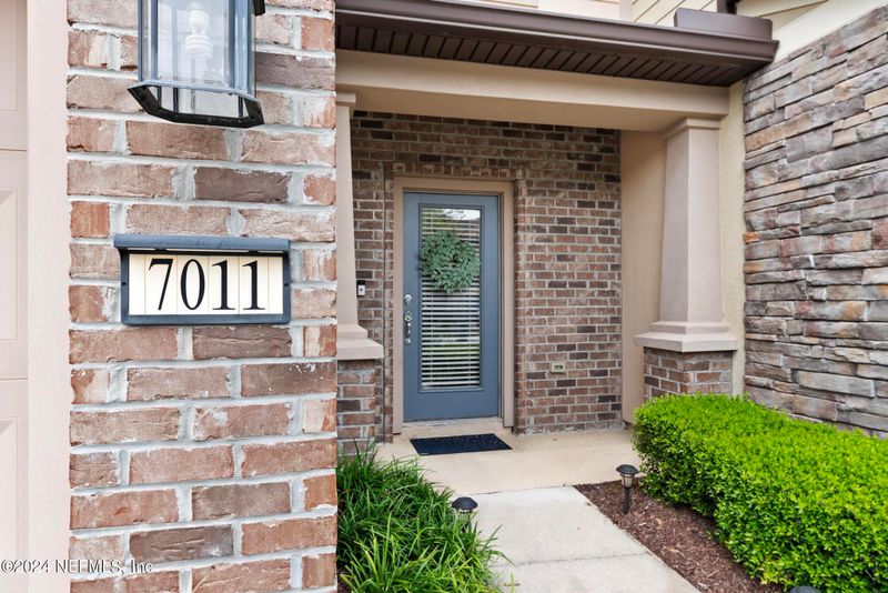 7011 Coldwater Dr, Jacksonville, FL 32258