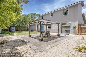 7018 Holiday Hill Ct, Jacksonville, FL 32216