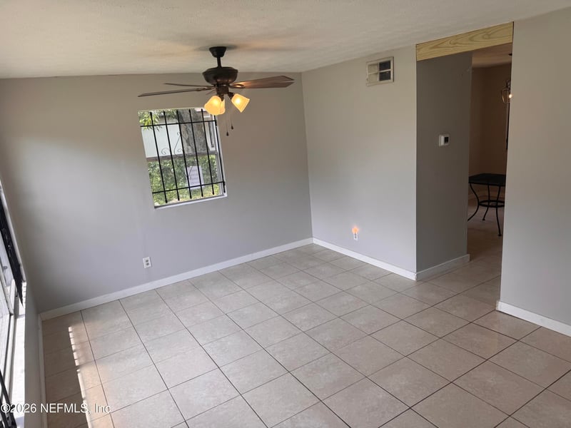 7020 E Ken Knight Dr, Jacksonville, FL 32209