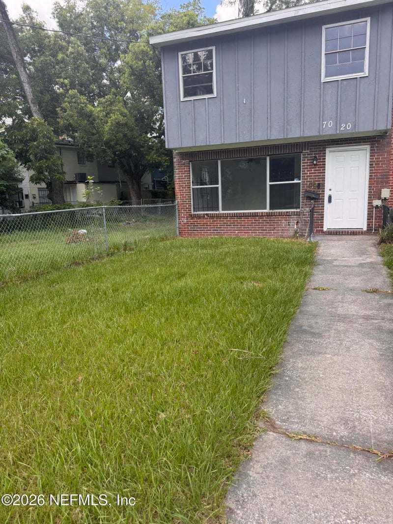 7020 E Ken Knight Dr, Jacksonville, FL 32209