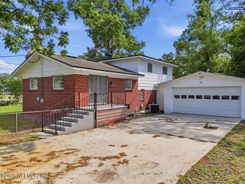 7020 Richardson Rd, Jacksonville, FL 32209