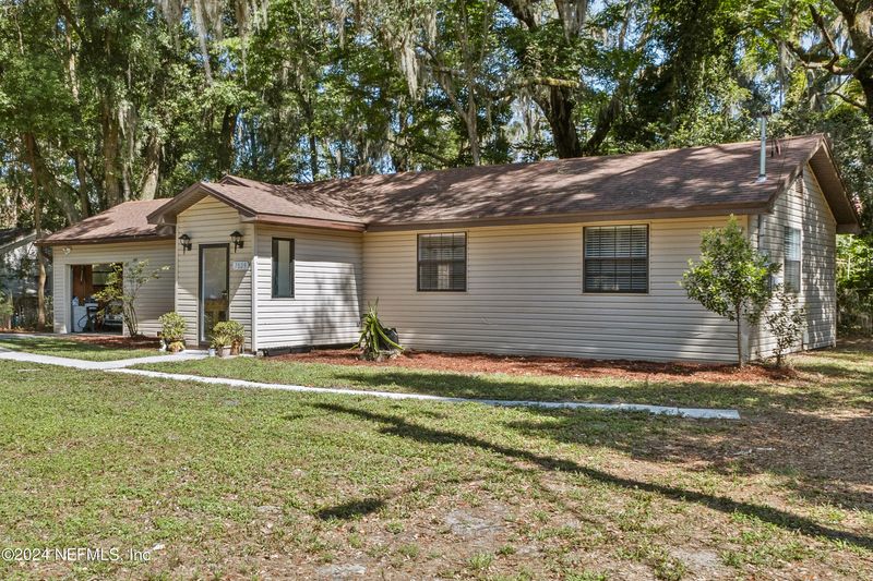 7029 Arlet Dr, Jacksonville, FL 32211