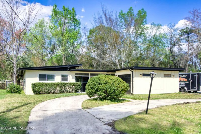7035 Bernay Ave, Jacksonville, FL 32205