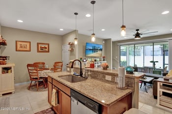 7036 Beauhaven Ct, Jacksonville, FL 32258