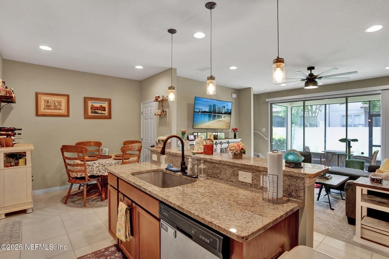 7036 Beauhaven Ct, Jacksonville, FL 32258