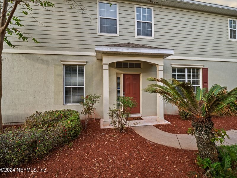 7036 Roundleaf Dr, Jacksonville, FL 32258