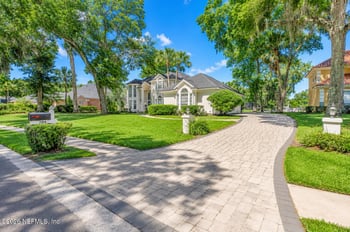 704 Shipwatch Dr E, Jacksonville, FL 32225