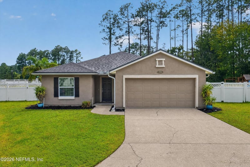 706 Grampian Highlands Dr, St Johns, FL 32259