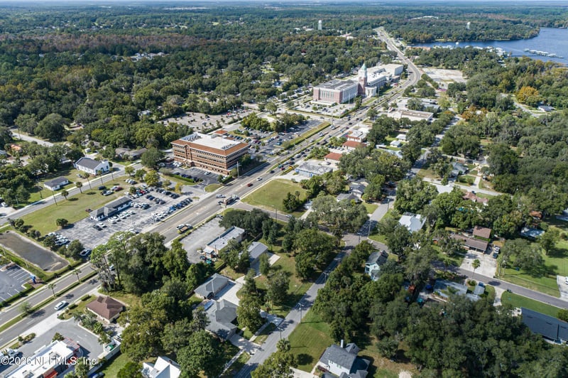 706 N Orange Ave, Green Cove Springs, FL 32043