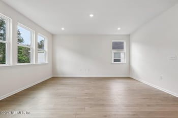 706 Panther Lake Pw, Jacksonville, FL 32221