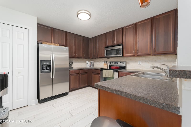 7060 Deer Lodge Cir #112, Jacksonville, FL 32256