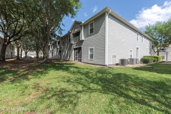 7060 Deer Lodge Cir #112, Jacksonville, FL 32256