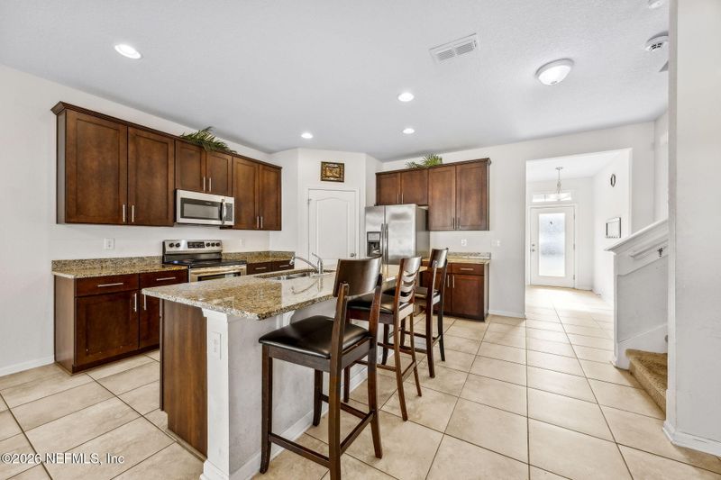 7064 Sandle Dr, Jacksonville, FL 32219