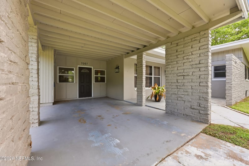 7067 Clovis Rd, Jacksonville, FL 32205