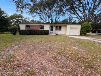 7073 Cotillion Rd N, Jacksonville, FL 32211