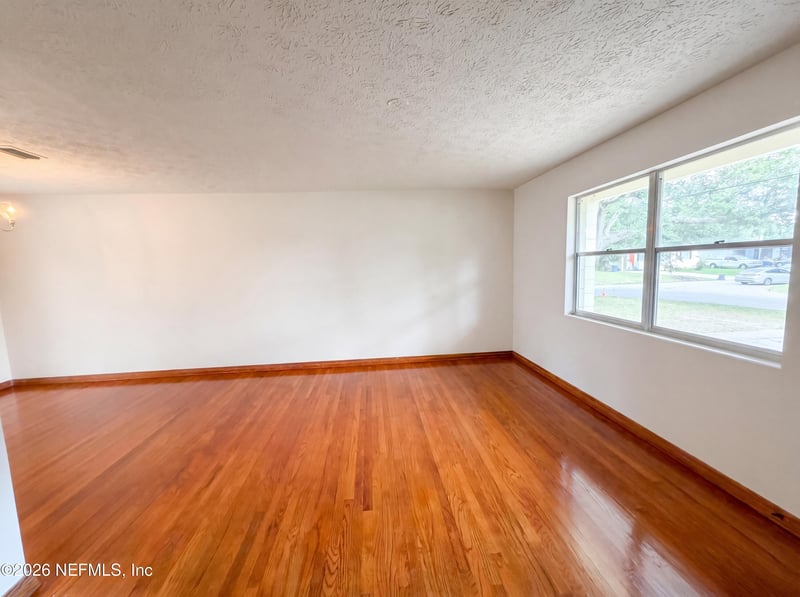 7073 Cotillion Rd N, Jacksonville, FL 32211