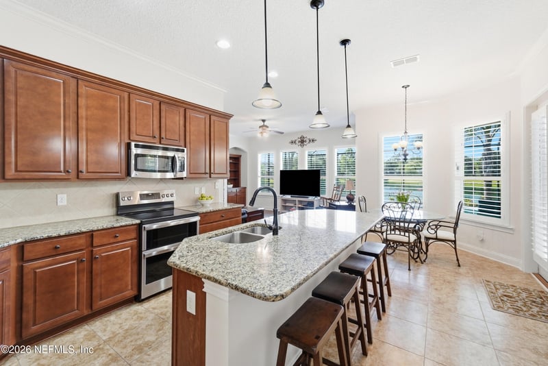 709 Abby Mist Dr, St Johns, FL 32259