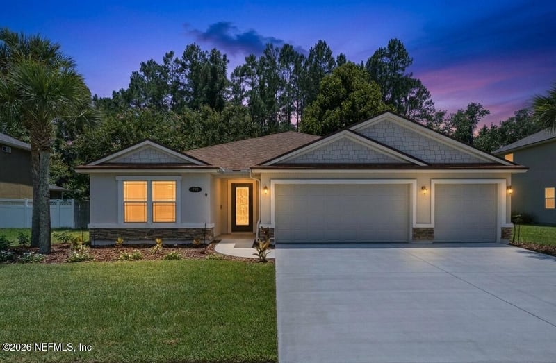 709 Kings College Dr, St Johns, FL 32259