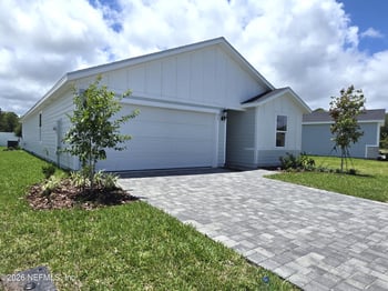 71 Ararat Dr, Palm Coast, FL 32137