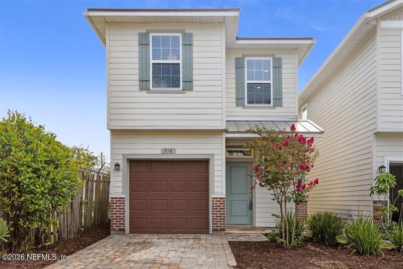 710 S 7th St, Fernandina Beach, FL 32034