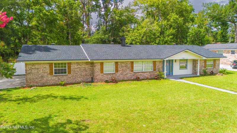 710 Winfred Dr, Orange Park, FL 32073