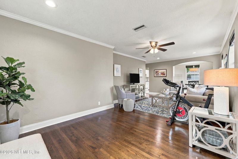 711 Valley Forge Rd, Jacksonville, FL 32208