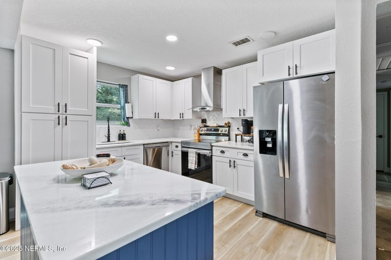7110 Mayapple Rd, Jacksonville, FL 32211