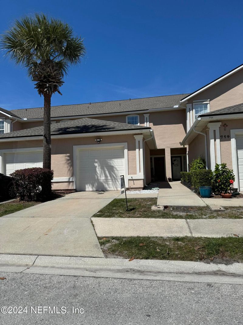 712 Middle Branch Way, St Johns, FL 32259
